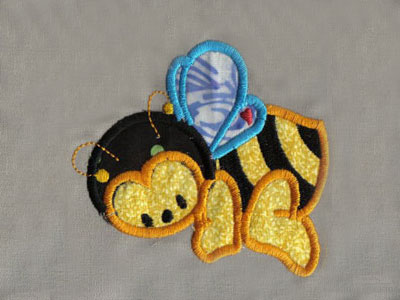 Applique Valentine Bees Embroidery Machine Design